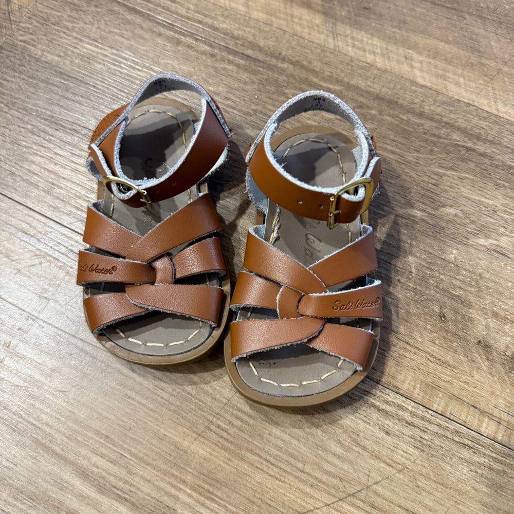 SOLD X POST
Salt Water Sandals